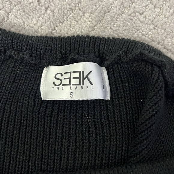 Black cropped long sleeve sweater - Picture 4 of 4